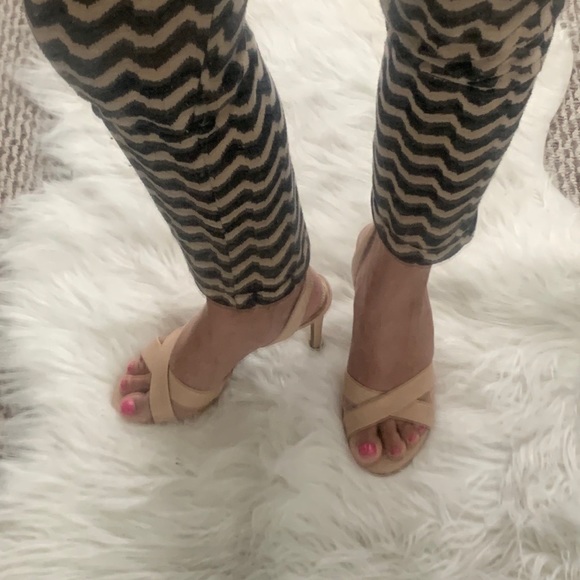 Kenneth Cole Reaction Tan Heels - Picture 10 of 10